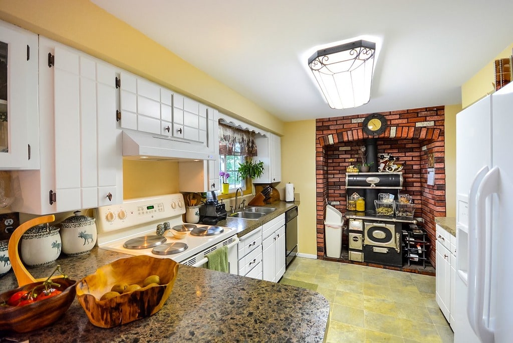 Comment optimiser l'espace de rangement dans une petite cuisine ?